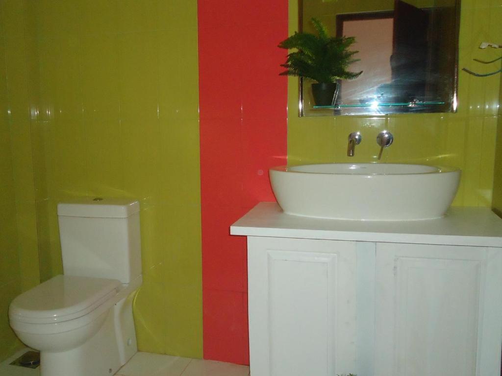 Kimbulapitiya Bridge Hotel Negombo מראה חיצוני תמונה