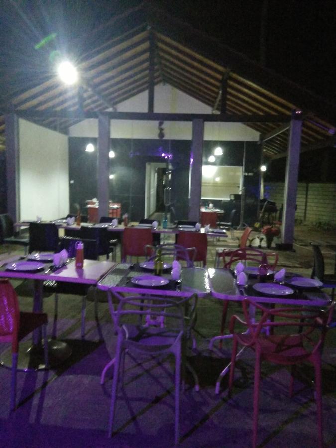 Kimbulapitiya Bridge Hotel Negombo מראה חיצוני תמונה