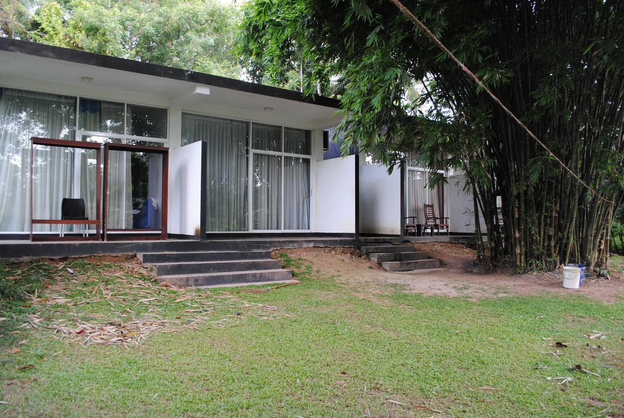 Kimbulapitiya Bridge Hotel Negombo מראה חיצוני תמונה