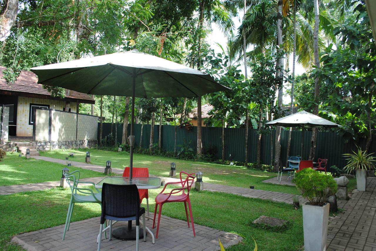 Kimbulapitiya Bridge Hotel Negombo מראה חיצוני תמונה